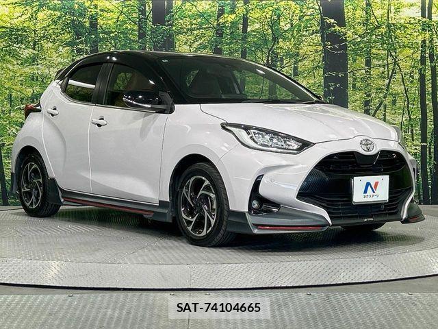 Toyota YARIS 2022-03 7252970-15