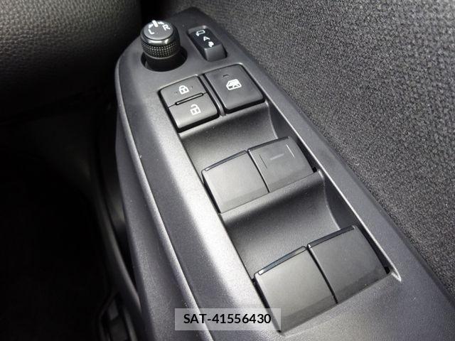 Toyota YARIS 2020-07 7252976-13