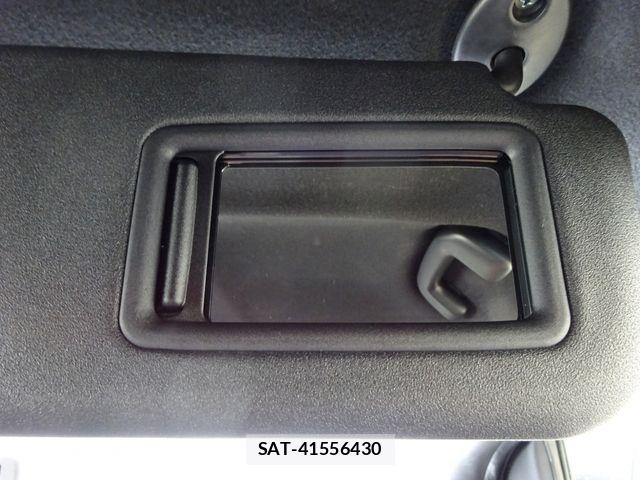 Toyota YARIS 2020-07 7252976-23