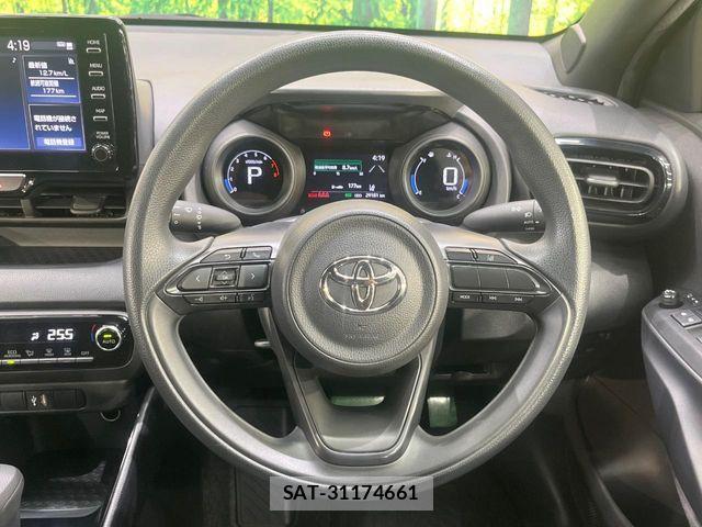 Toyota YARIS 2021-05 7252972-10