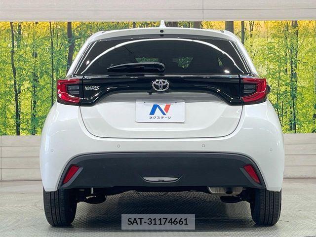 Toyota YARIS 2021-05 7252972-14