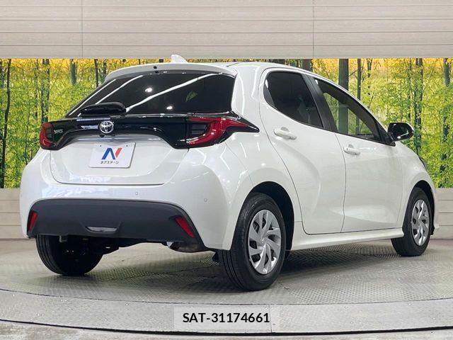 Toyota YARIS 2021-05 7252972-16