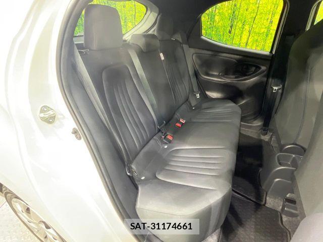 Toyota YARIS 2021-05 7252972-8