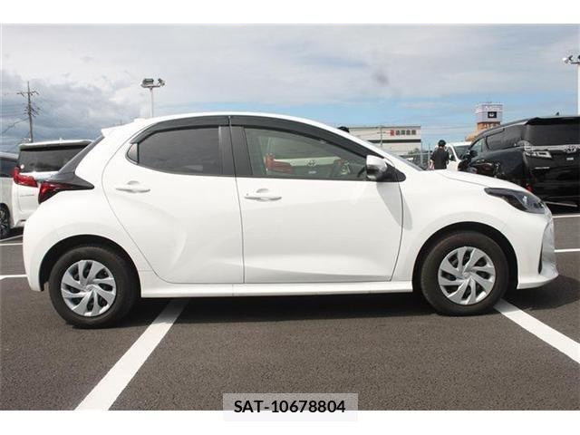Toyota YARIS 2024-12 7273338-9