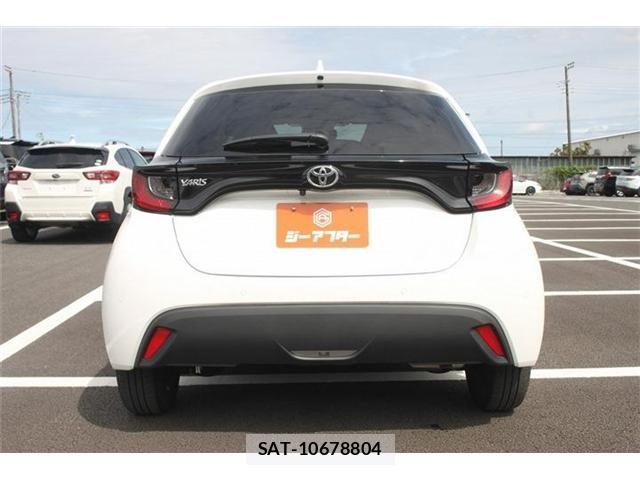 Toyota YARIS 2024-12 7273338-11