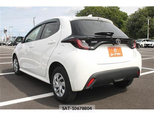 Toyota YARIS 2024-12 7273338-12
