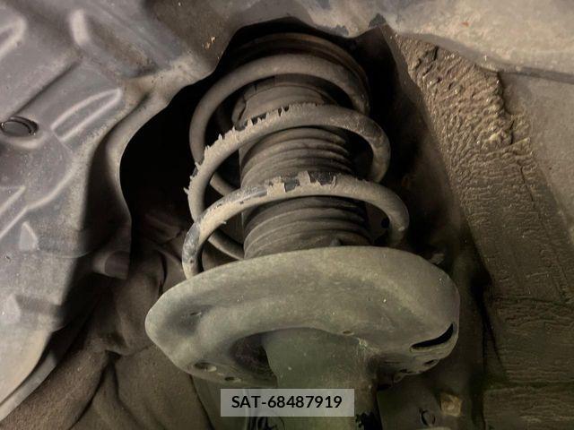 Toyota YARIS 2020-06 7273344-19