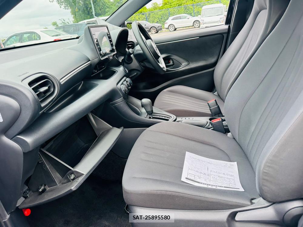 Toyota YARIS 2023 7075124-10