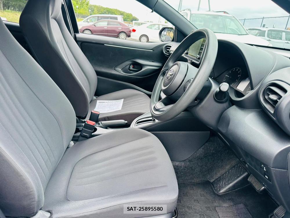 Toyota YARIS 2023 7075124-11