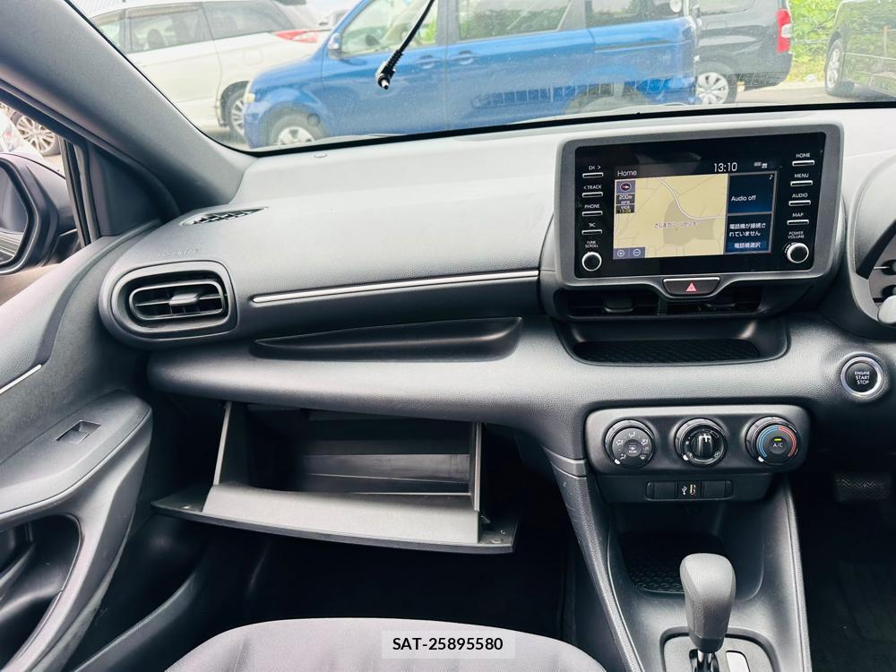 Toyota YARIS 2023 7075124-16