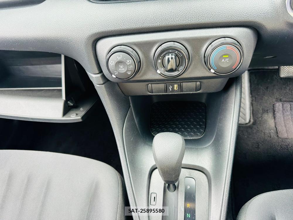 Toyota YARIS 2023 7075124-18