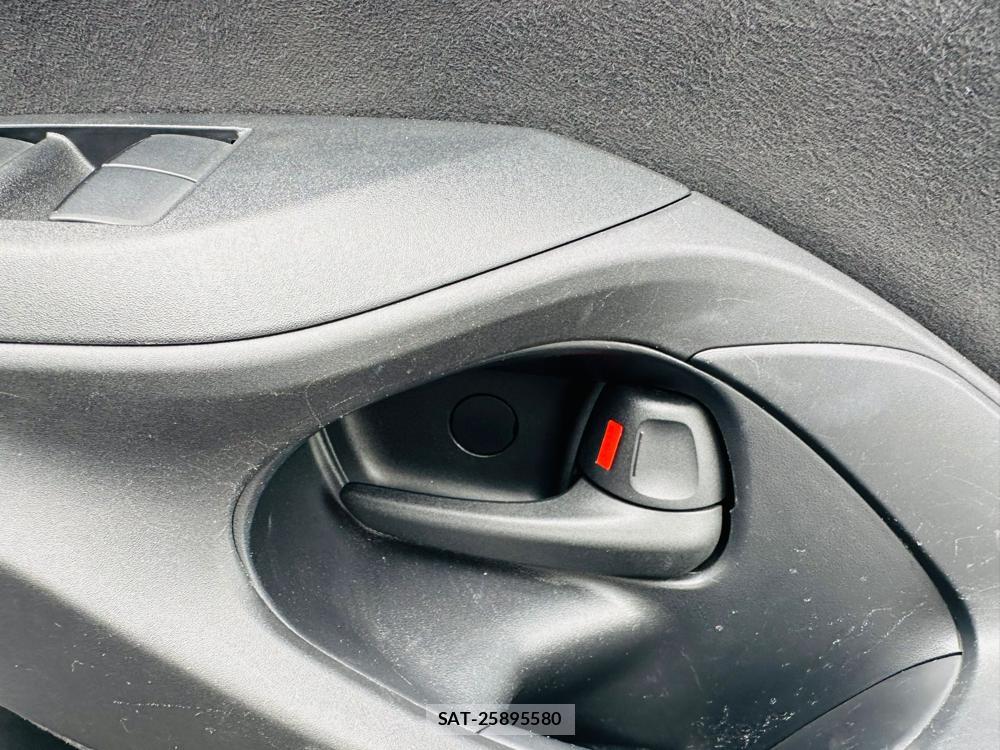 Toyota YARIS 2023 7075124-19