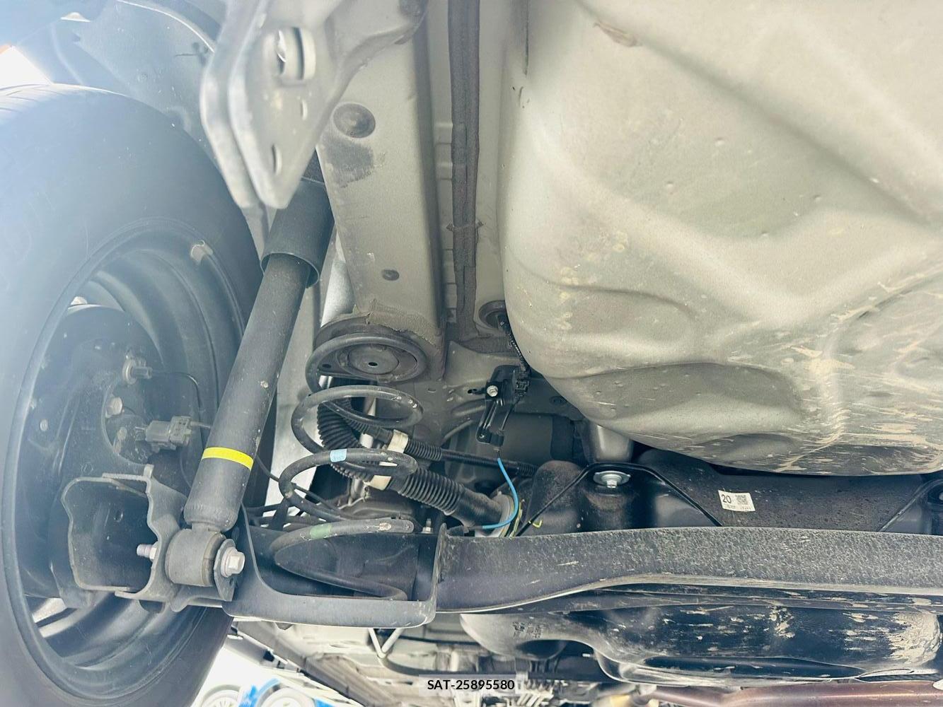 Toyota YARIS 2023 7075124-34