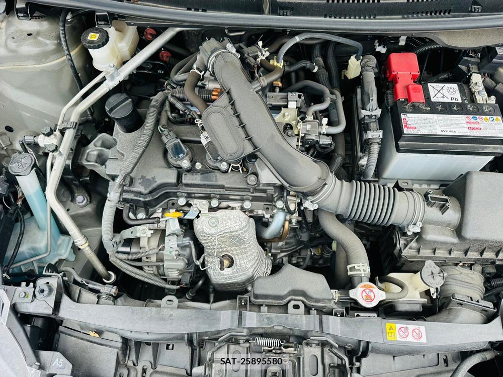 Toyota YARIS 2023 7075124-37