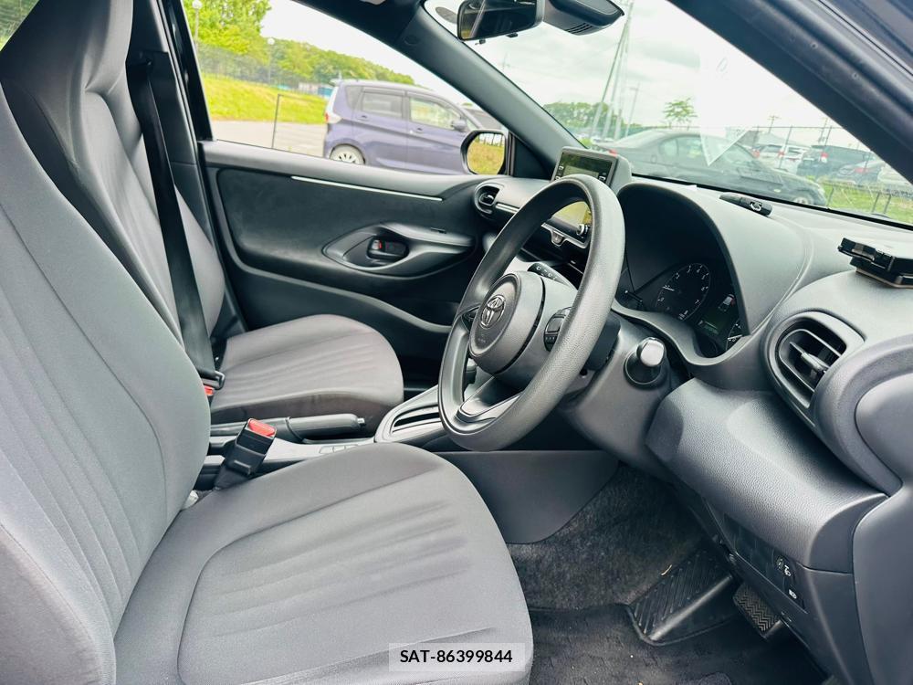 Toyota YARIS 2023 7193941-11