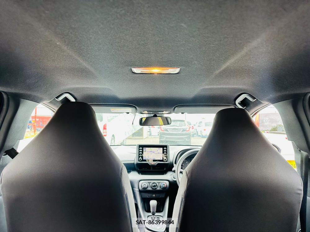 Toyota YARIS 2023 7193941-23
