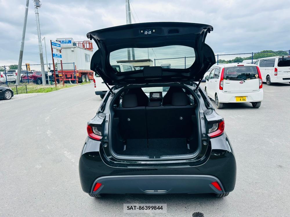 Toyota YARIS 2023 7193941-25