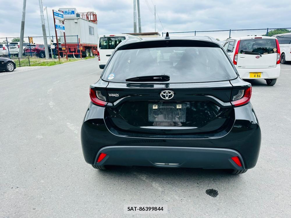 Toyota YARIS 2023 7193941-3