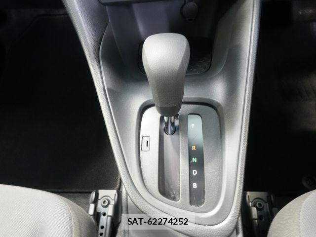 Toyota YARIS 2021-02 7273341-10
