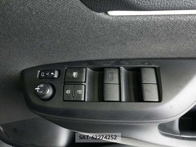 Toyota YARIS 2021-02 7273341-15