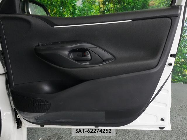 Toyota YARIS 2021-02 7273341-22