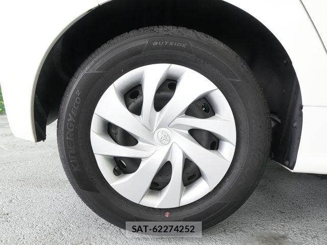 Toyota YARIS 2021-02 7273341-29