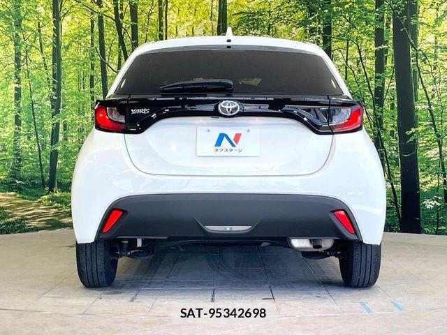 Toyota YARIS 2020-05 7273342-14