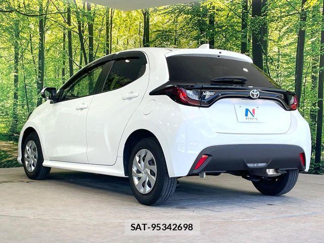 Toyota YARIS 2020-05 7273342-16