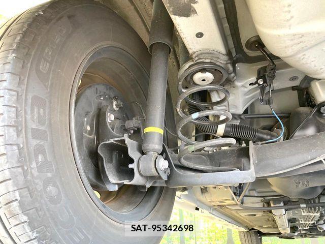 Toyota YARIS 2020-05 7273342-19