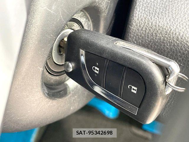 Toyota YARIS 2020-05 7273342-6