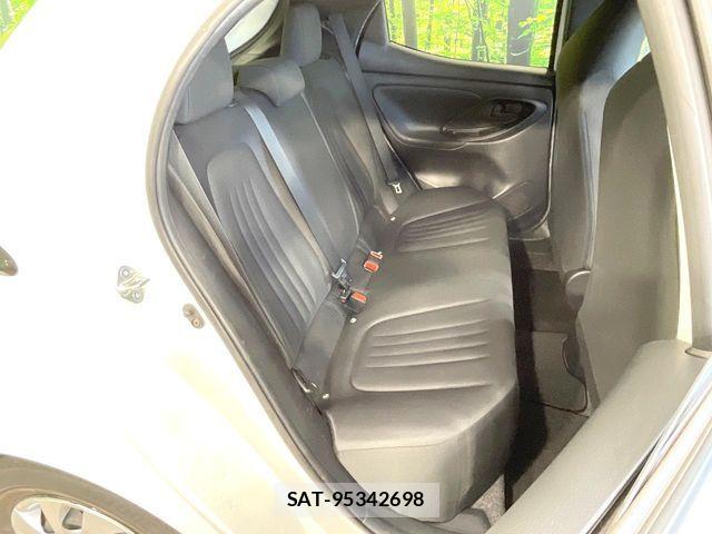 Toyota YARIS 2020-05 7273342-8