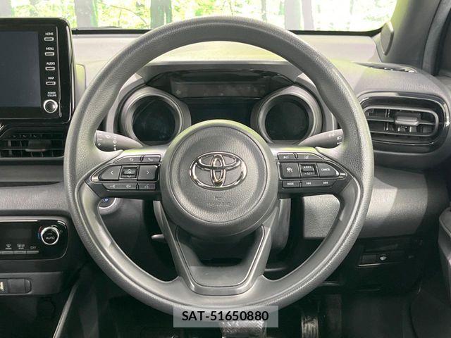 Toyota YARIS 2024-04 7273340-11