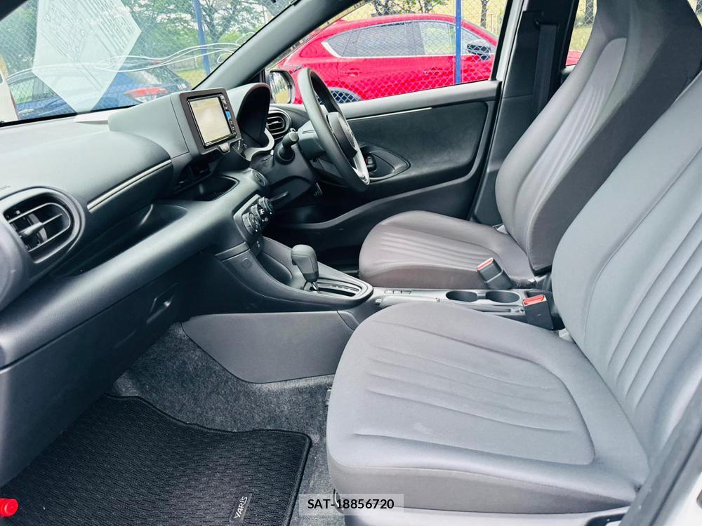 Toyota YARIS 2024 7198146-10