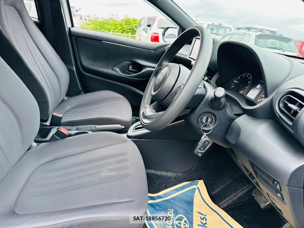 Toyota YARIS 2024 7198146-11