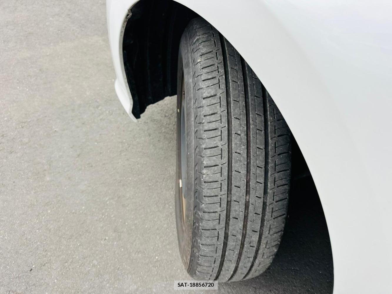 Toyota YARIS 2024 7198146-31