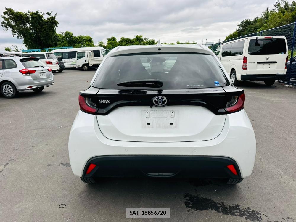 Toyota YARIS 2024 7198146-3