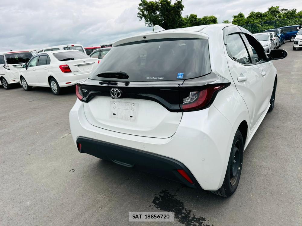 Toyota YARIS 2024 7198146-4