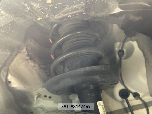 Toyota YARIS 2023-02 7331465-19