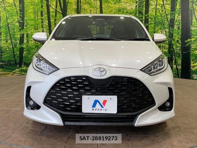 Toyota YARIS 2025-02 7331464-13