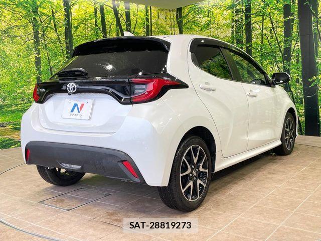 Toyota YARIS 2025-02 7331464-16