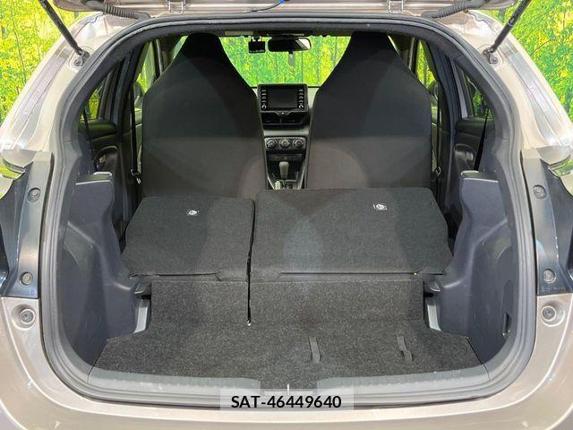 Toyota YARIS 2020-09 7331474-10