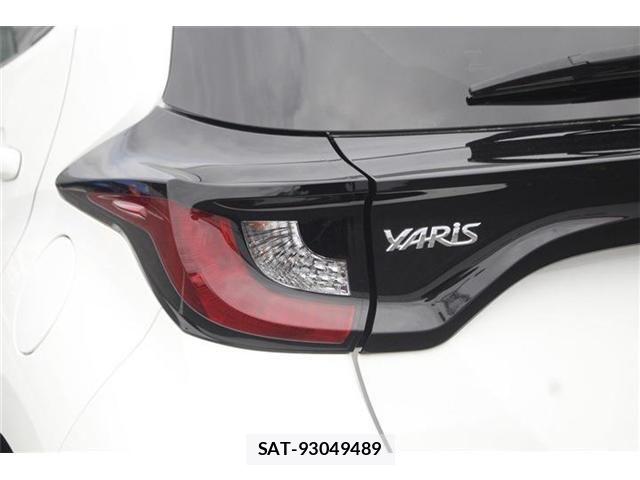 Toyota YARIS 2021-05 7331472-13