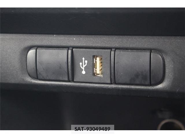 Toyota YARIS 2021-05 7331472-23