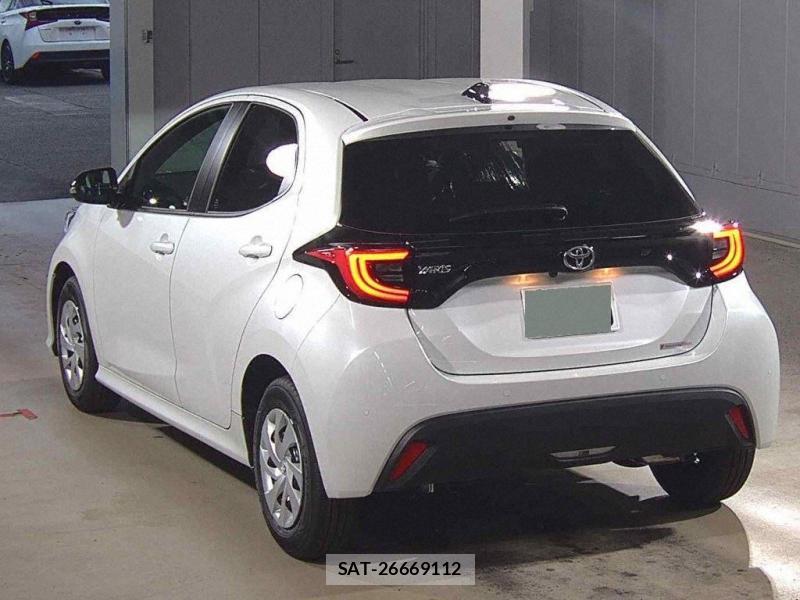 Toyota YARIS 2026 7332498-2