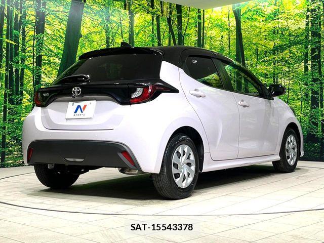 Toyota YARIS 2022-01 7331467-16