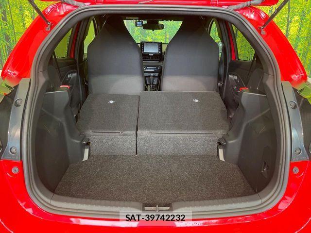 Toyota YARIS 2022-12 7331468-9