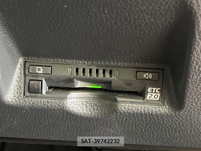 Toyota YARIS 2022-12 7331468-5