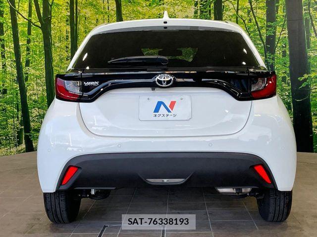 Toyota YARIS 2023-07 7360645-14