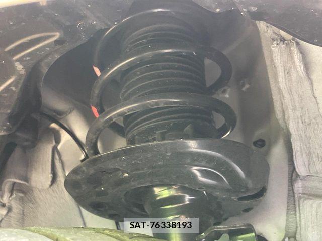 Toyota YARIS 2023-07 7360645-19