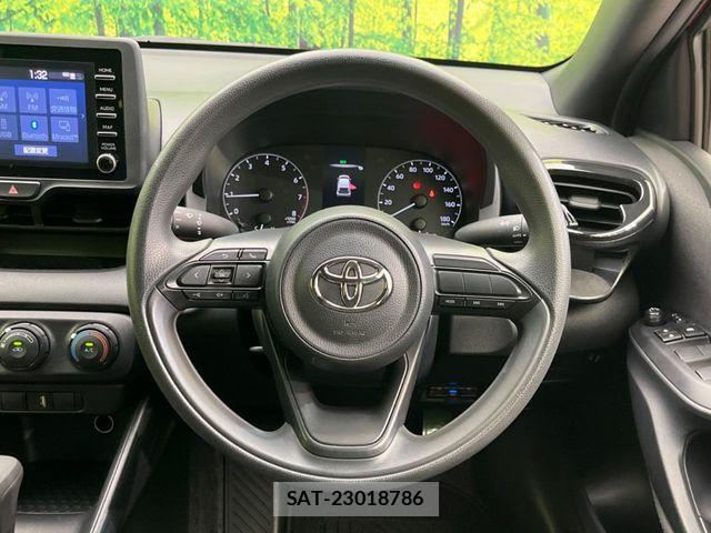 Toyota YARIS 2020-03 7360646-10